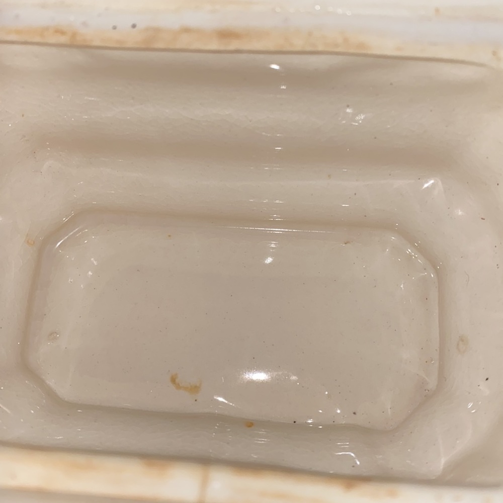 Very Vintage Gravy Bowl with Lid & Attached Saucer - Picture 9 of 9